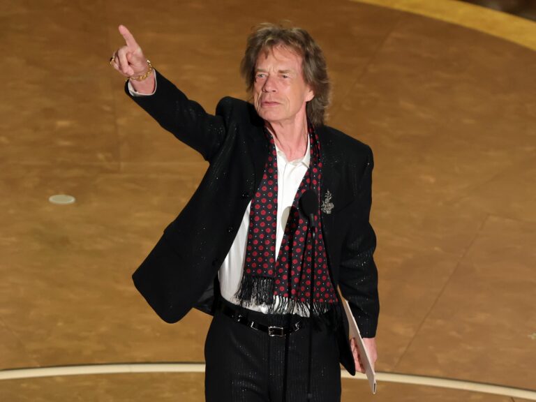 Mick Jagger est fiancé !