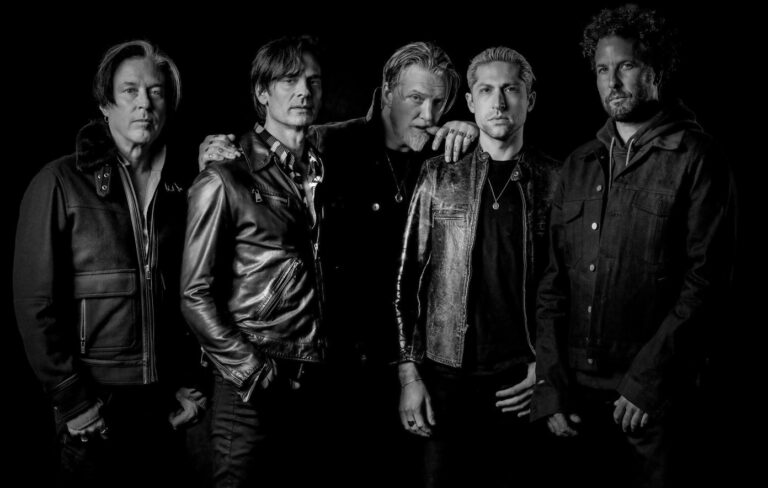 QOTSA investissent les catacombes