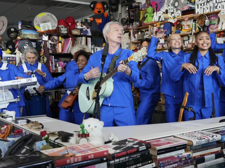 David Byrne : Tiny Desk Concert